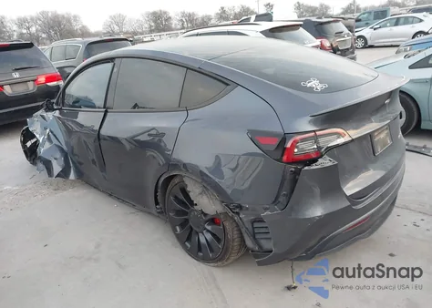2022 Tesla Model Y Performance Dual Motor All-Wheel Drive from USA, damaged, VIN 7SAYGDEF6NF513560
